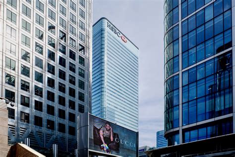 gucci canary wharf